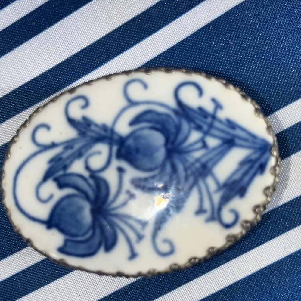 🪻Elegant Blue and White vintage mirrored treasure box